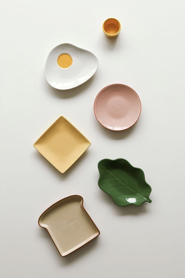 จานชามน้อยใหญ่ - เซตจานชามเซรามิกหลายขนาดรูปทรงเก๋ไก๋