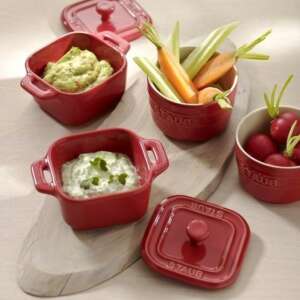 ชุดหม้อซุปสีแดง - ชุดหม้อซุปเซรามิกสีแดงพร้อมจานและช้อน